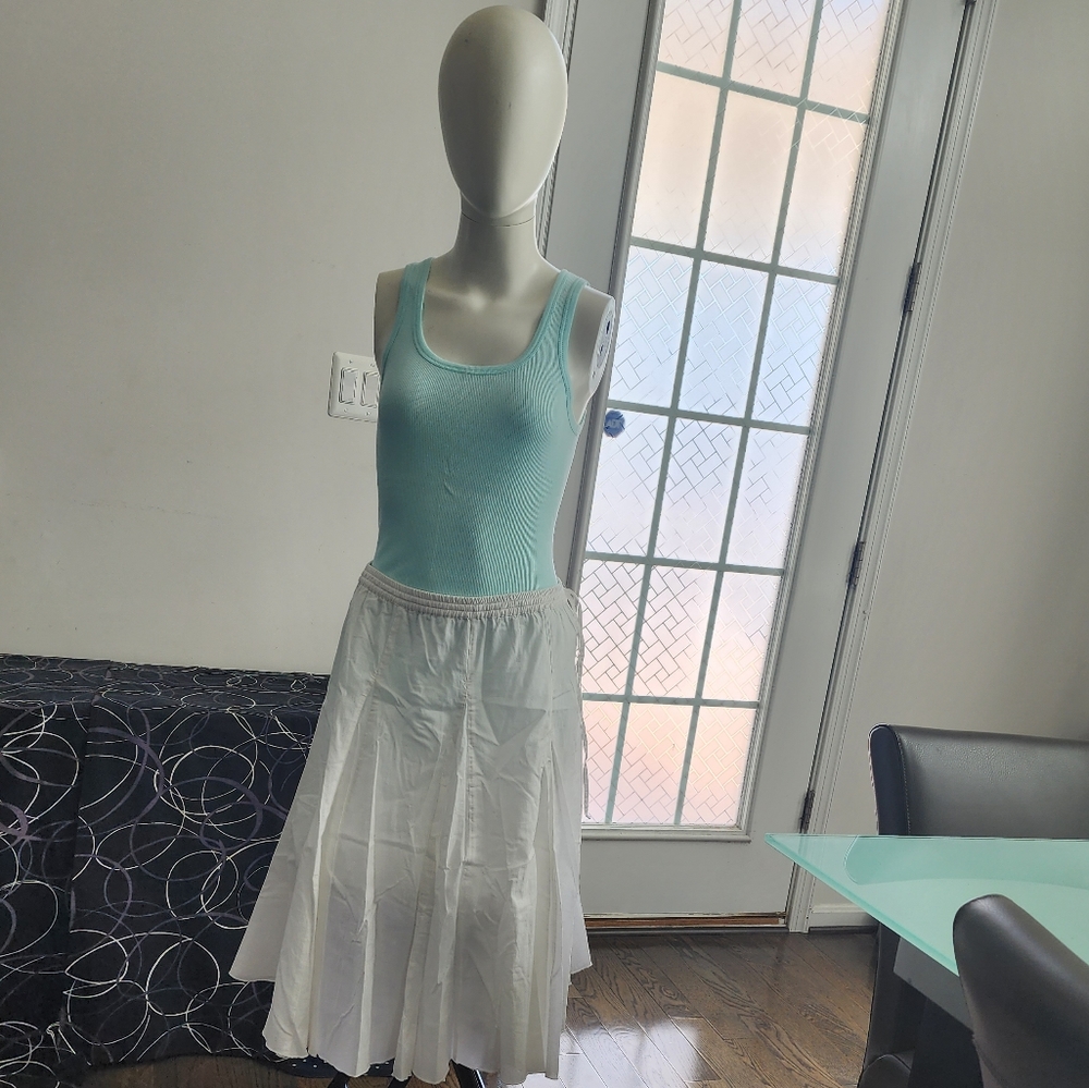 Banana Republic White Skirt